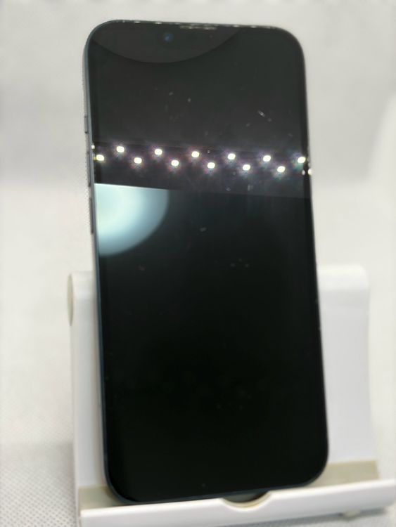 ���Хåƥ꡼83% SIM�ե꡼ iPhone14 128GB �ߥåɥʥ���
