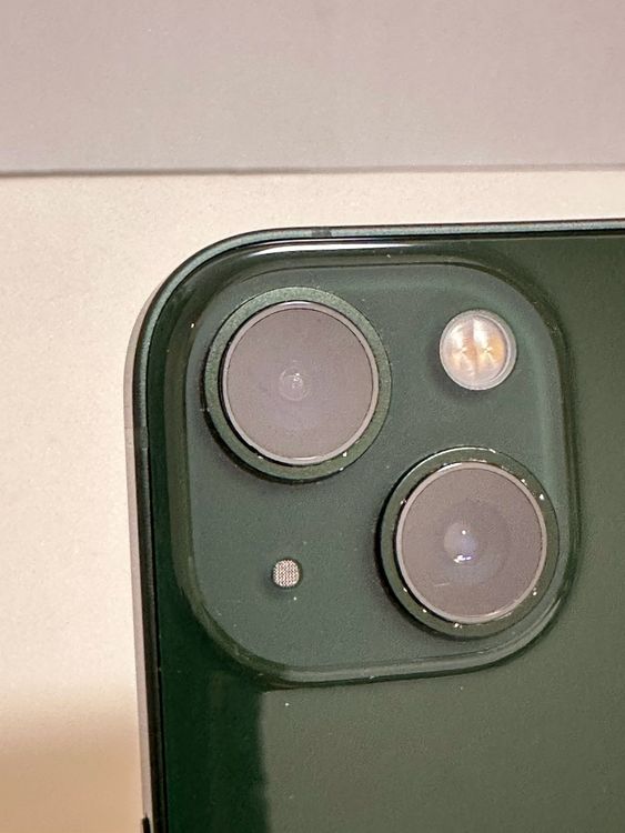 ���Хåƥ꡼88% ���� SIM�ե꡼ iPhone13 128GB ���꡼��