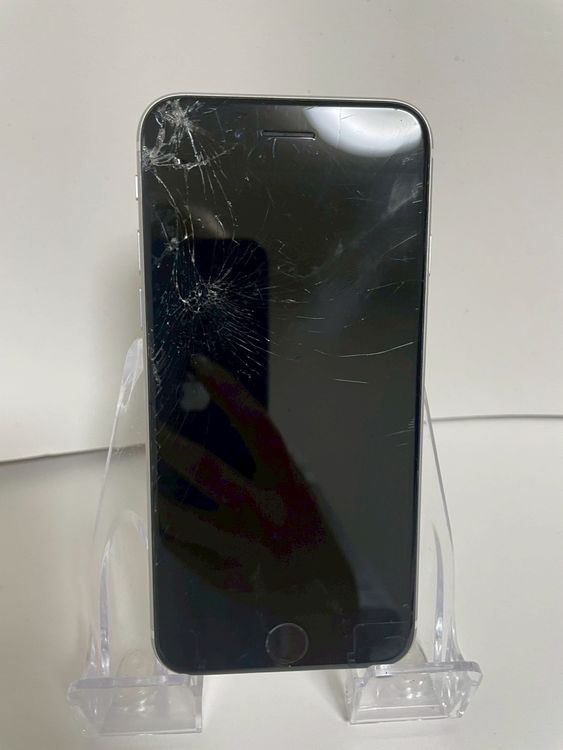 ϥԥͥͥå SIMե꡼ iPhoneSE裲  64GB ۥ磻 Хåƥ꡼80%