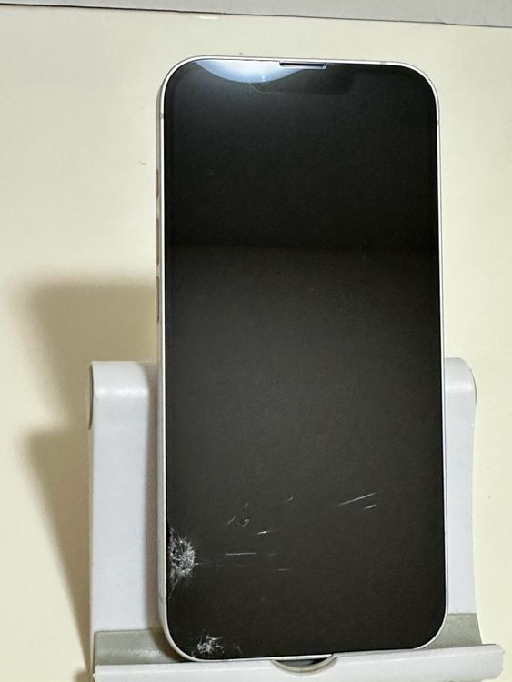 ���Хåƥ꡼92% SIM�ե꡼ iPhone16e 128GB �ۥ磻��