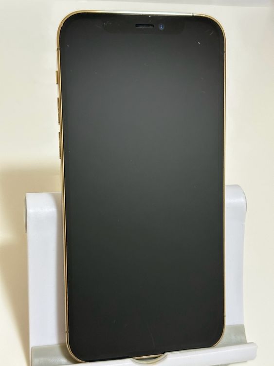 ���Хåƥ꡼84% SIM�ե꡼ iPhone12Pro 128GB �������
