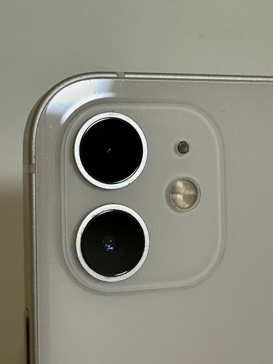 ��SIM�ե꡼ iPhone12 128GB �ۥ磻��