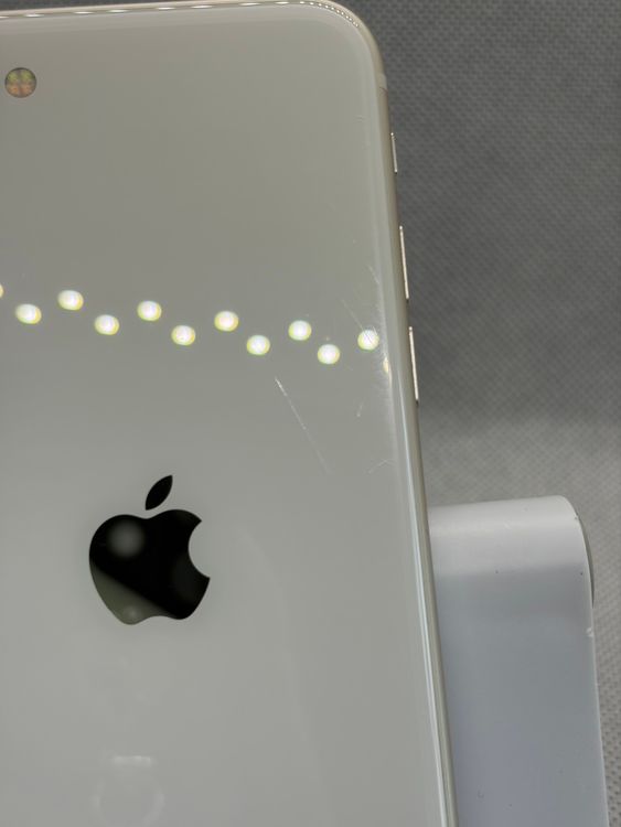 ���Хåƥ꡼87% SIM�ե꡼ iPhoneSE ��3���� 64GB �������饤��