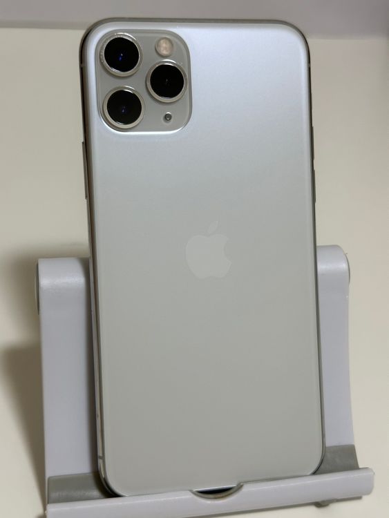 ���Хåƥ꡼90% SIM�ե꡼ iPhone11Pro 64GB ����С�
