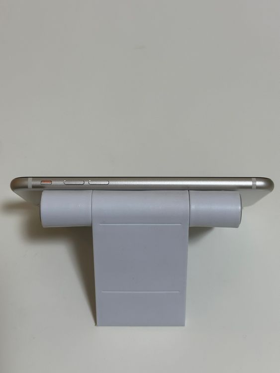 ������Ʊ�� �Хåƥ꡼87% SIM�ե꡼ iPhoneSE ��3���� 64GB �������饤��