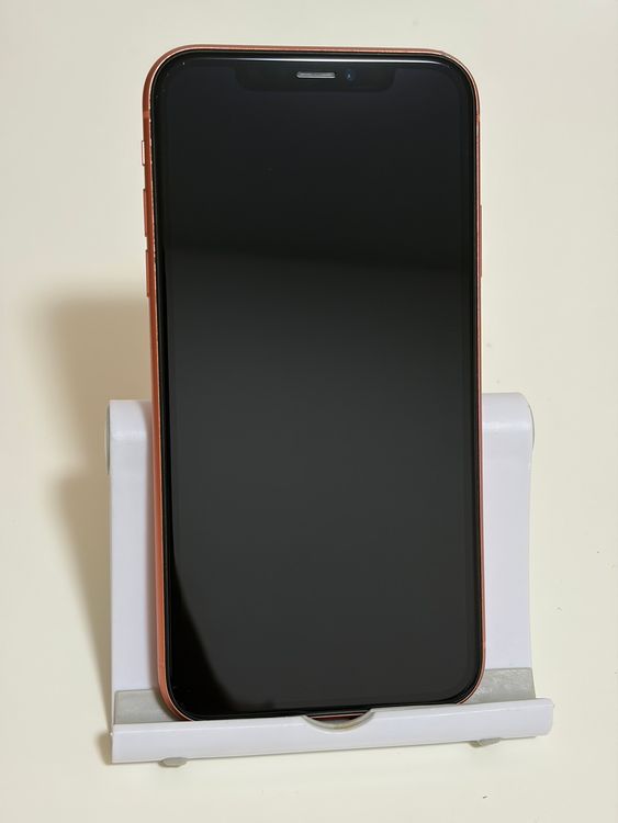 ���Хåƥ꡼83% SIM�ե꡼ iPhoneXR 128GB �������