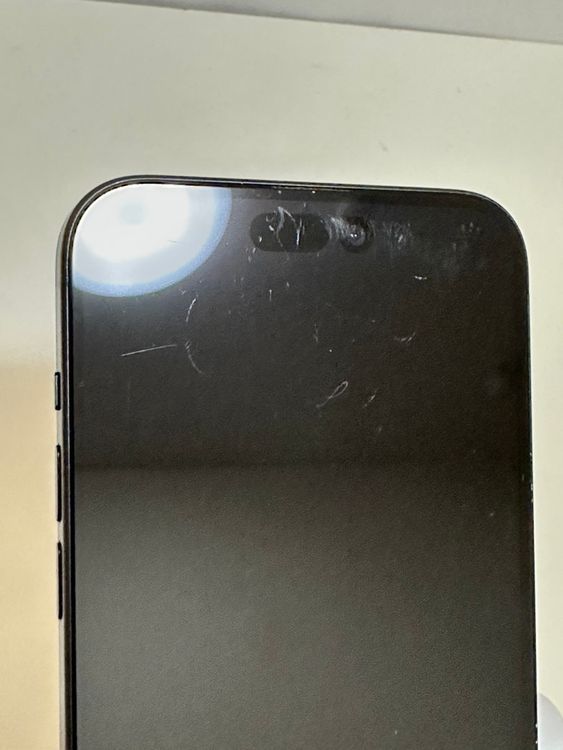 ���Хåƥ꡼82% SIM�ե꡼ iPhone15Plus 128GB �֥�å�