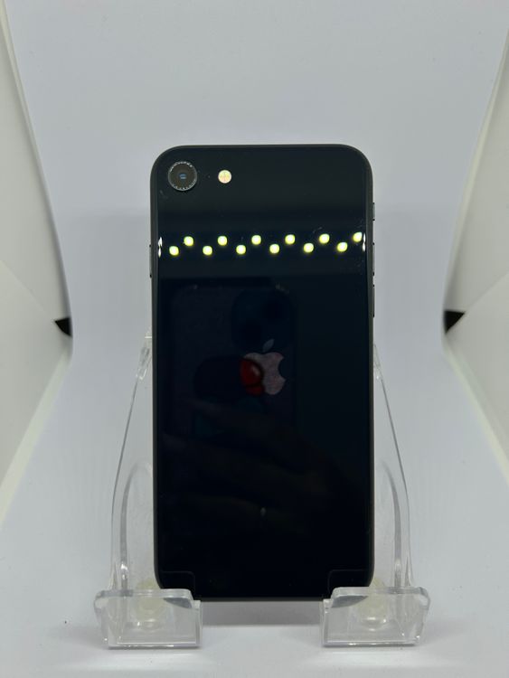 ��SIM�ե꡼ iPhoneSE��3����  128GB �ߥåɥʥ���
