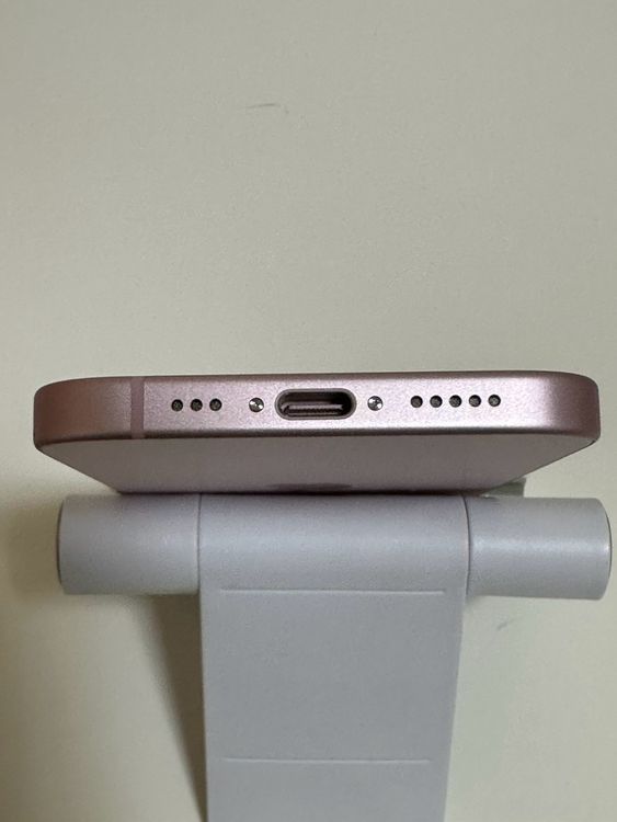 ���Хåƥ꡼100% ����Ʊ�� SIM�ե꡼ iPhone15 128GB �ԥ�