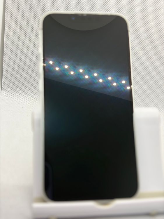���Хåƥ꡼100% SIM�ե꡼ iPhone16e 128GB �ۥ磻��