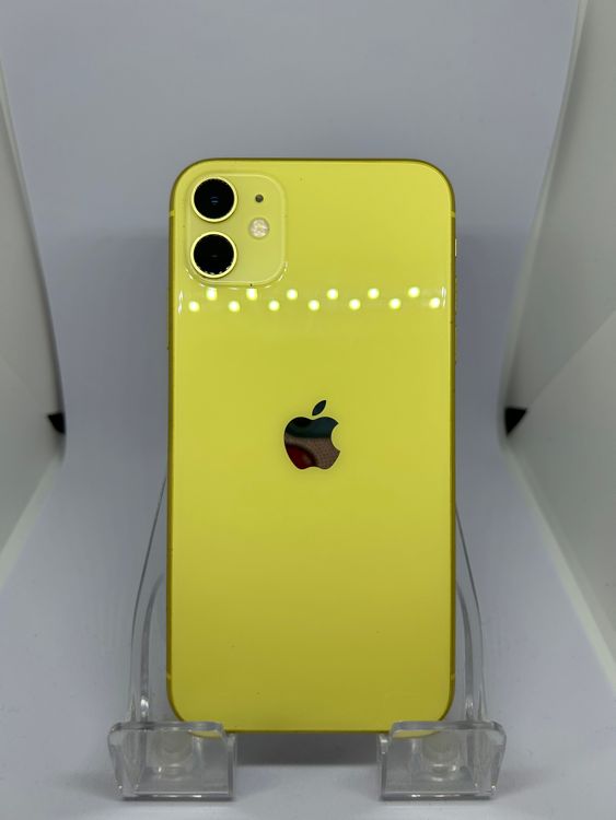 ��SIM�ե꡼ iPhone11  128GB �������� �Хåƥ꡼74%
