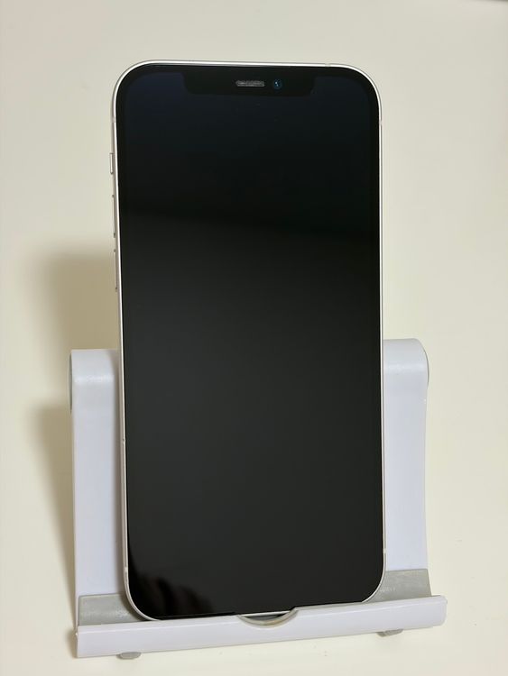 ���Хåƥ꡼84% SIM�ե꡼ iPhone12 128GB �ۥ磻��