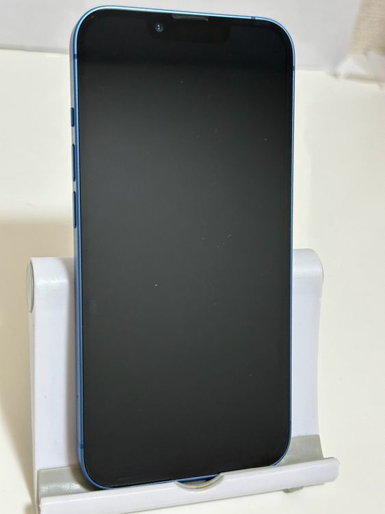 ���Хåƥ꡼82% SIM�ե꡼ iPhone13 128GB �֥롼