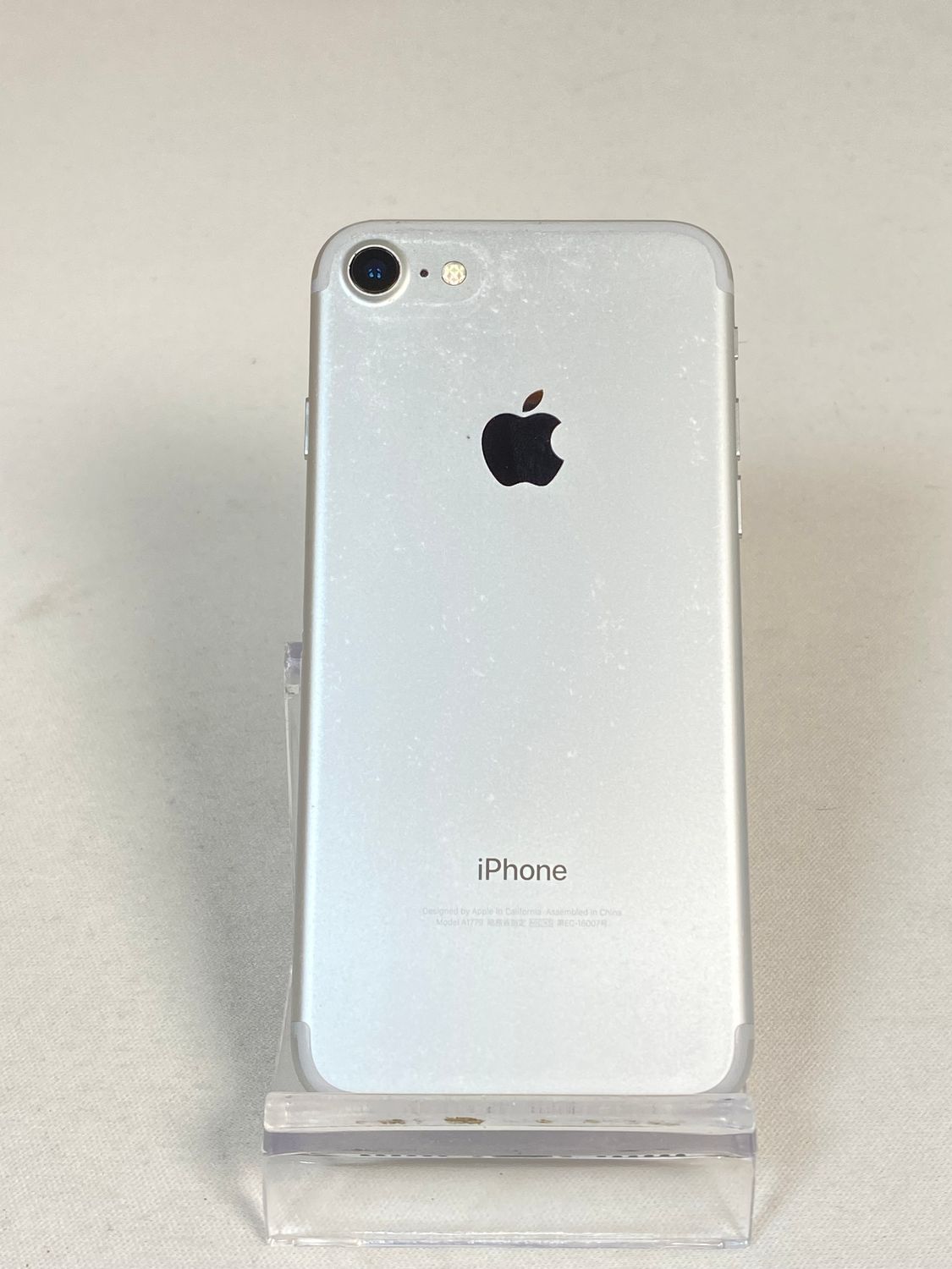 iPhone7 32GB シルバー バッテリー82% ムスビー|○ハピネスネット SIMフリー iPhone7 32GB シルバー