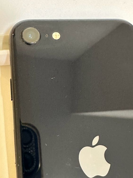 ��SIM�ե꡼ iPhoneSE ��3���� 64GB �ߥåɥʥ���