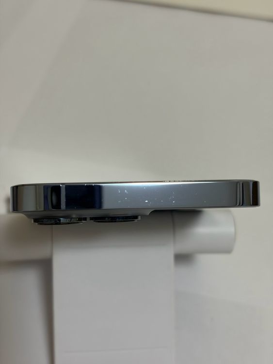���Хåƥ꡼86% Ķ���� SIM�ե꡼ iPhone13Pro 512GB ������֥롼