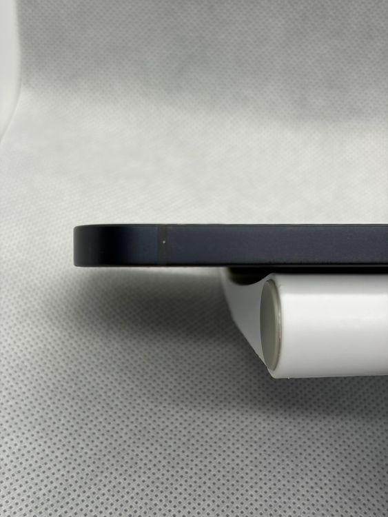 ���Хåƥ꡼85% ���� SIM�ե꡼ iPhone12 64GB �֥�å�