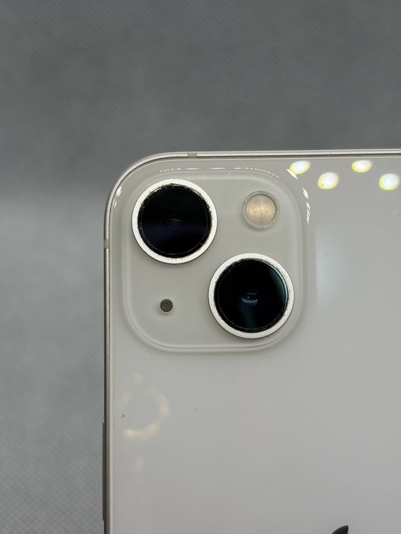 ���Хåƥ꡼82% SIM�ե꡼ iPhone13 128GB �������饤��
