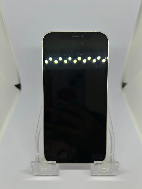 ��SIM�ե꡼ iPhone12  128GB �ۥ磻�� �Хåƥ꡼77%