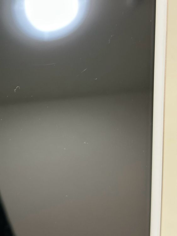 ���Хåƥ꡼89% iPad ��7���� 32GB �������