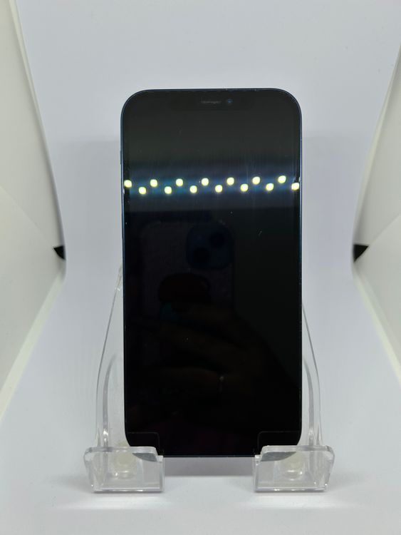 ��SIM�ե꡼ iPhone12  128GB �֥롼 �Хåƥ꡼77%