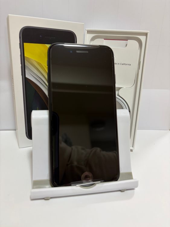 ϥԥͥͥå ̤ iPhoneSE 2 64GB ֥å ̵