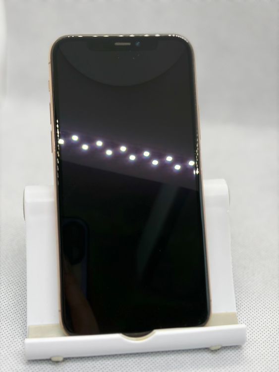 （SIMフリー）iphone11pro   256GB　ゴールド iPhone11 Pro 256GB ゴールド MWC92J／A 国内版SIMフリー MWC92J/A
