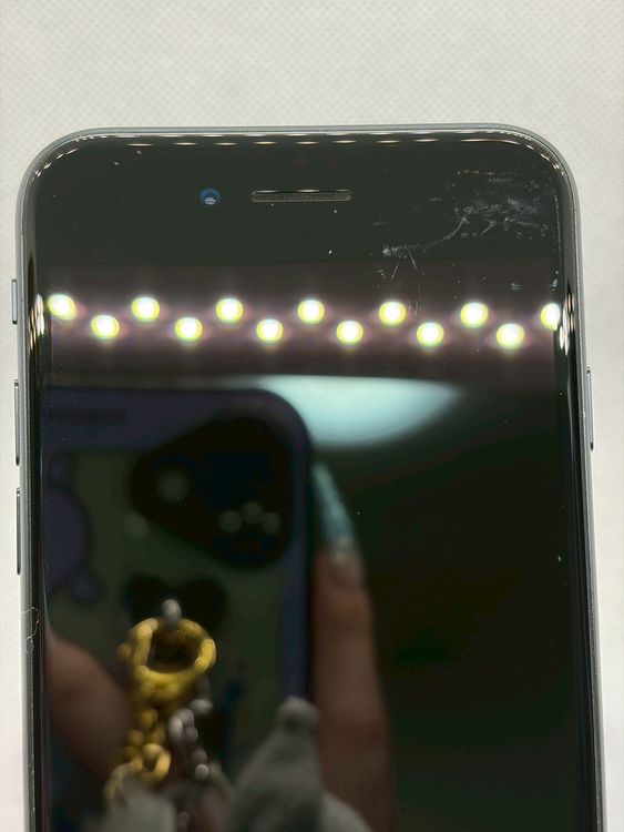 ���Хåƥ꡼86% SIM�ե꡼ iPhoneSE ��3���� 64GB �ߥåɥʥ���