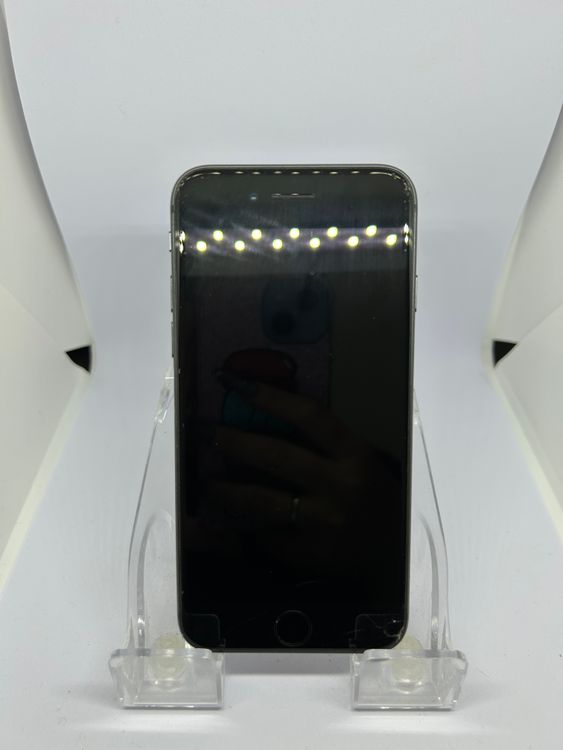 ��SIM�ե꡼ iPhone8  256GB ���졼 �Хåƥ꡼83%