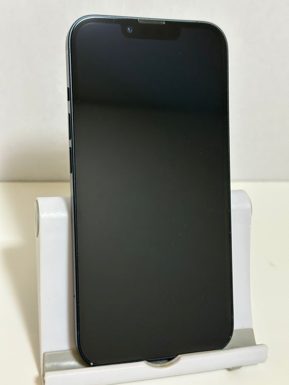 ��Ķ���� �Хåƥ꡼84% SIM�ե꡼ iPhone13 128GB �ߥåɥʥ���