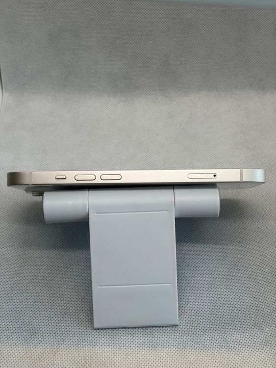 ���Хåƥ꡼93% Ķ���� SIM�ե꡼ iPhone14 128GB �������饤��