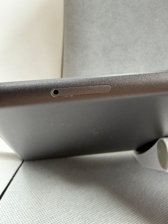 ��SIM�ե꡼ iPad Air 3 64GB ���졼
