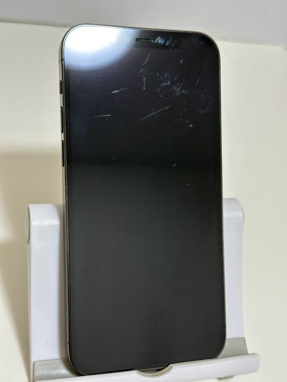 ���Хåƥ꡼81% SIM�ե꡼ iPhone12Pro 128GB ����ե�����