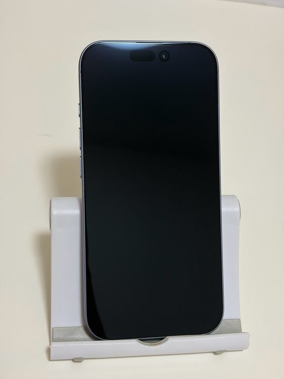 ������Ʊ�� �Хåƥ꡼100% SIM�ե꡼ iPhone17 256GB �ߥ��ȥ֥롼