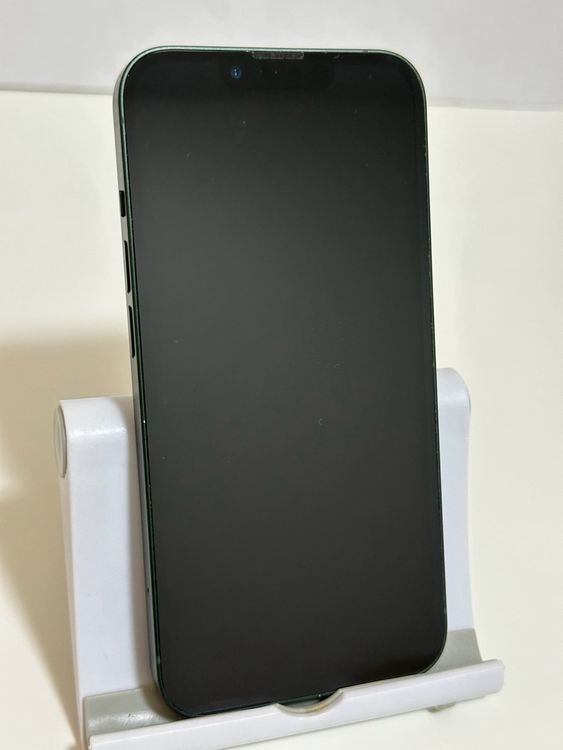 ���Хåƥ꡼82% SIM�ե꡼ iPhone13 128GB ���꡼��