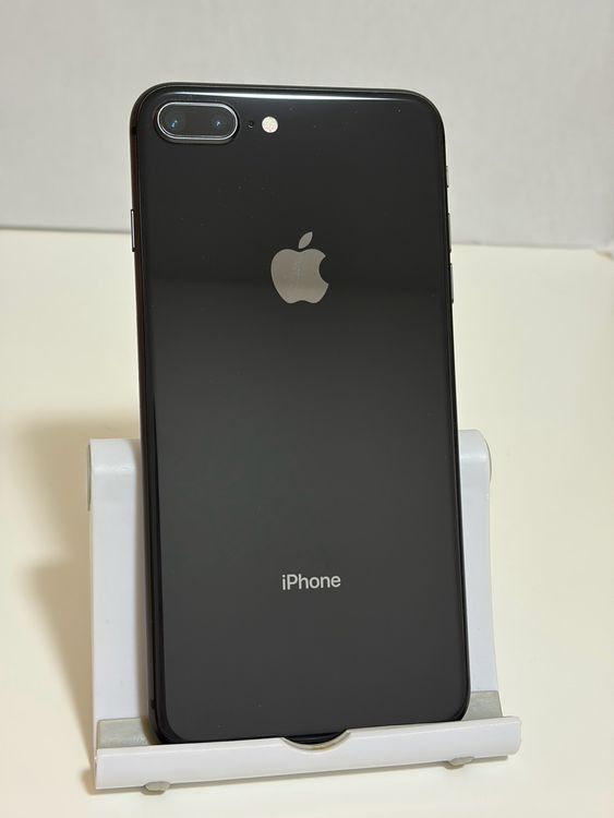 ��SIM�ե꡼ iPhone8Plus 64GB ���ڡ������쥤