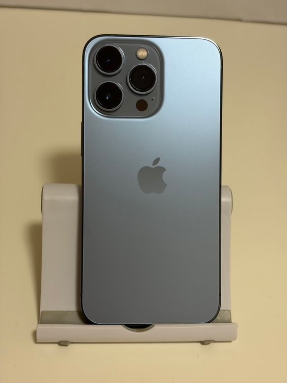 ���Хåƥ꡼86% SIM�ե꡼ iPhone13Pro 128GB ������֥롼