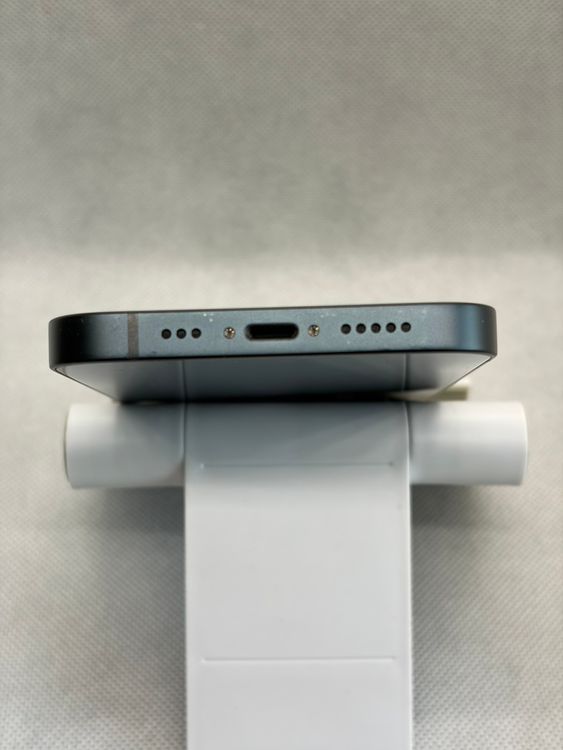 ���Хåƥ꡼87% ���� SIM�ե꡼ iPhone14 128GB �ߥåɥʥ���