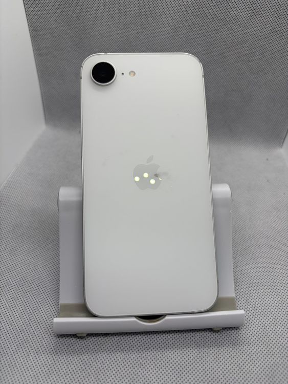 ���Хåƥ꡼100% SIM�ե꡼ iPhone16e 128GB �ۥ磻��