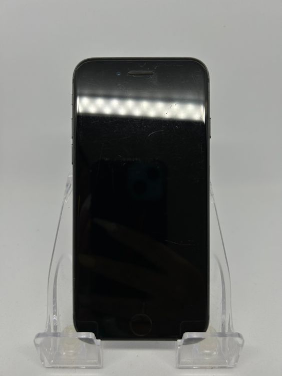 ���ϥԥͥ��ͥå� SIM�ե꡼ iPhone8  64GB ���ڡ������쥤 ����̵��