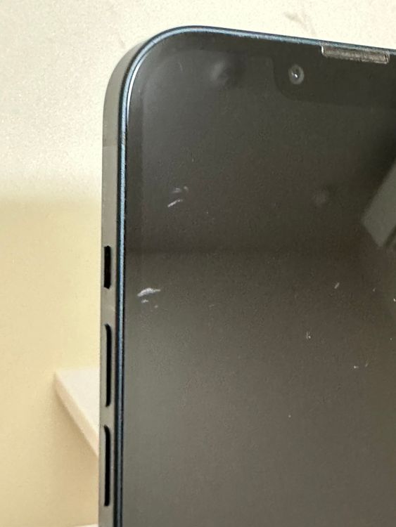 ���Хåƥ꡼83% SIM�ե꡼ iPhone13 128GB �ߥåɥʥ���