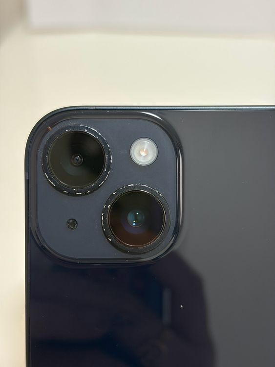 ���Хåƥ꡼84% SIM�ե꡼ iPhone14 128GB �ߥåɥʥ���