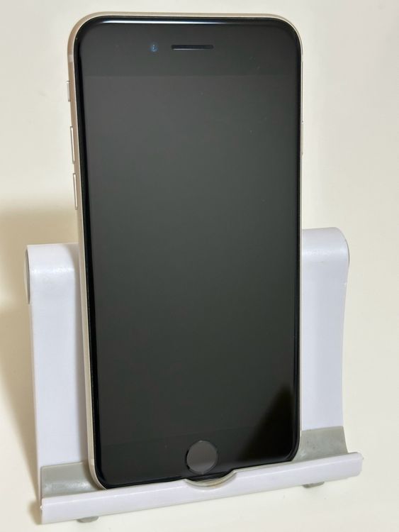 ������Ʊ�� SIM�ե꡼ iPhoneSE ��3���� 64GB �������饤��