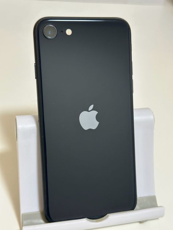 ��SIM�ե꡼ iPhoneSE ��3���� 128GB �ߥåɥʥ���