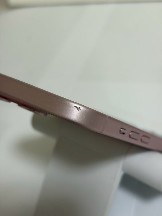 ���Хåƥ꡼86% SIM�ե꡼ iPhone15 128GB �ԥ�