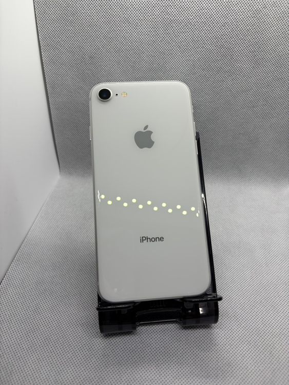 ���ϥԥͥ��ͥå� SIM�ե꡼ iPhone8 64GB ����С� �Хåƥ꡼85%