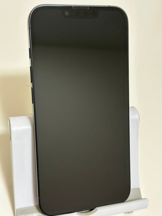 ��Ķ���� �Хåƥ꡼100% SIM�ե꡼ iPhone16e 128GB �֥�å�