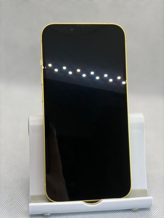 ���Хåƥ꡼82% SIM�ե꡼ iPhone14 128GB ��������