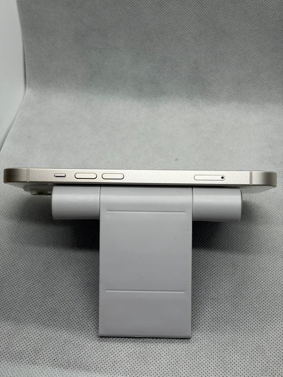 ���Хåƥ꡼85% Ķ���� SIM�ե꡼ iPhone14 128GB �������饤��