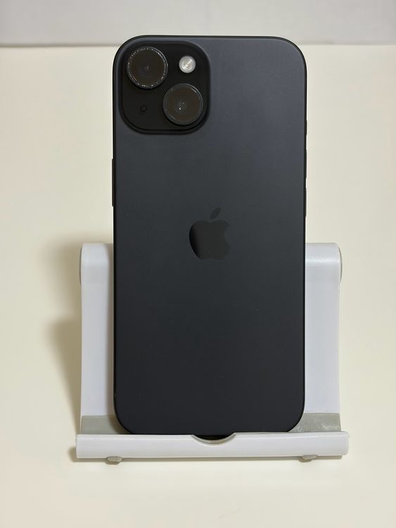 ���Хåƥ꡼84% SIM�ե꡼ iPhone15 128GB �֥�å�